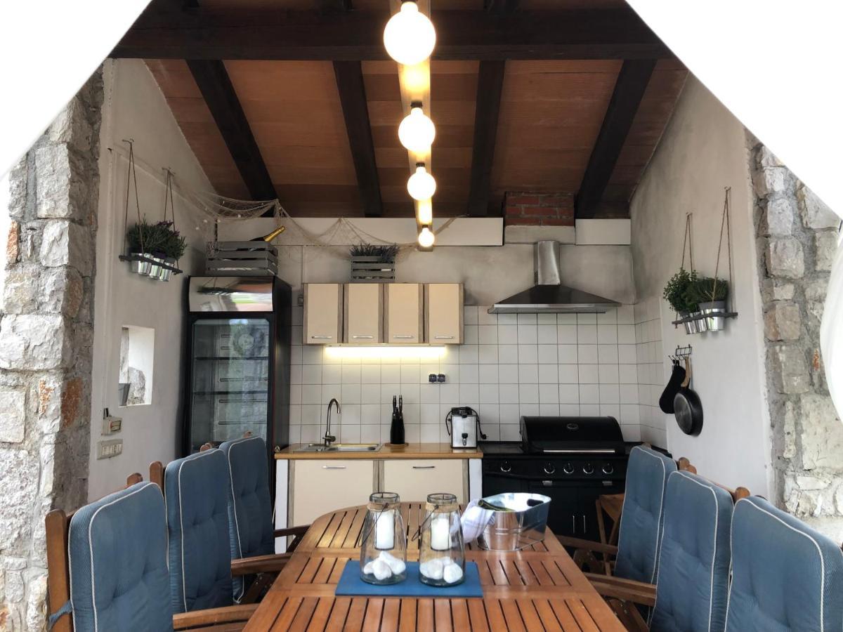 Castle House Rooms, Swimming Pool & Sauna & Tennis Court & Wine Cellar Sežana Εξωτερικό φωτογραφία